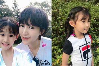 鲍蕾晒两个女儿合影
