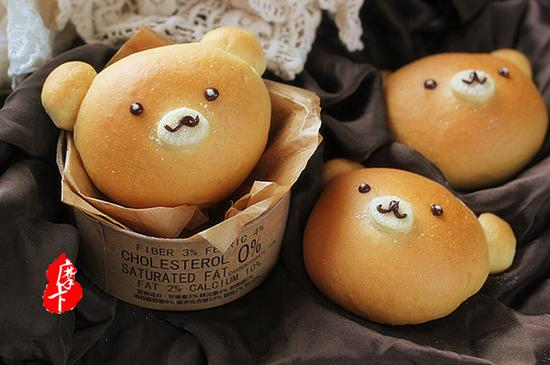小熊豆沙面包