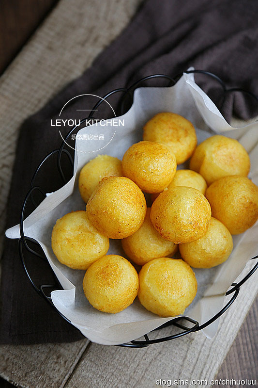 金黄酥脆土豆丸