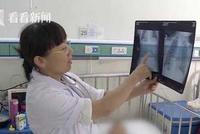 家长要当心 2岁男童咬碎体温计后误吞水银(图)