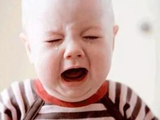 宝宝哭闹是因为什么？
