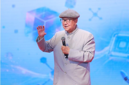 王渝生