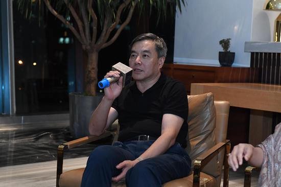 著名出版人、文学评论家潘凯雄（杨志成 摄）