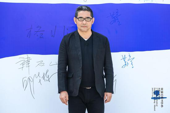 著名作家、鲁迅文学奖、茅盾文学奖获得者苏童在大家演讲现场