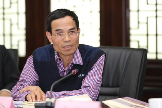 中国作协创研部副主任、中国报告文学学会副会长、评论家 李朝全