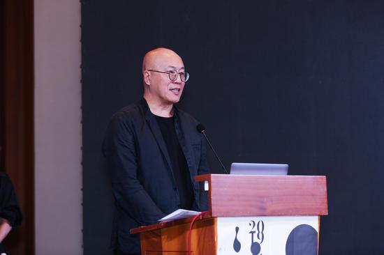 中国出版协会书籍设计艺术工作委员主任 刘晓翔