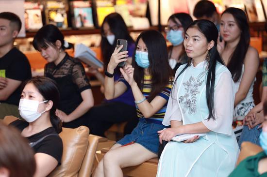 《世界那么大，只有我和你》发布会现场