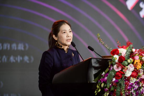 迟子建《候鸟的勇敢》获中篇小说奖