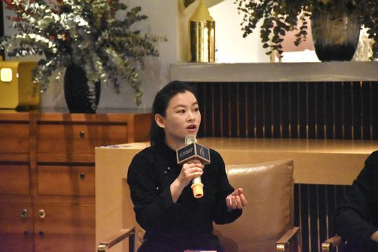 季亚娅表示，这部小说最打动她的地方是关于爱情的描写