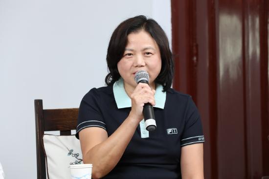 美籍女作家、《山乡巨变》作者周立波之孙女周仰之