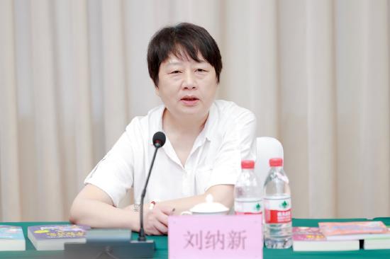 《小读者》杂志执行主编、思辨少年读书会创办人 刘纳新