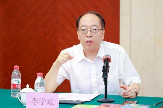 儿童文学作家、评论家,上海师范大学教授 李学斌