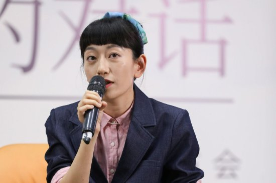 青年作家 张天翼