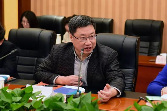 肖启明：《长乐》的出版与聂震宁的人生轨迹紧密相连