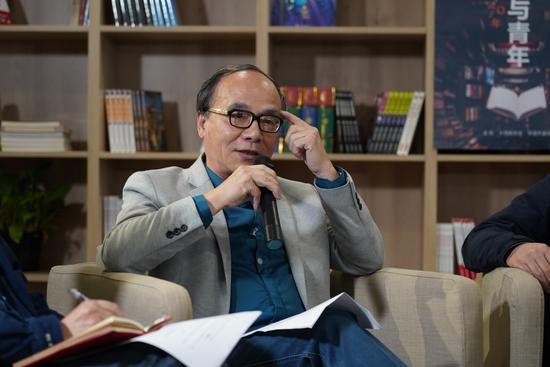 沈阳师范大学教授贺绍俊发言