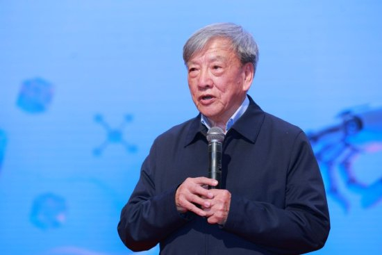刘嘉麒
