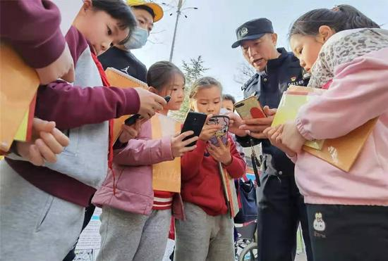 “网络安全社区行”走进社区