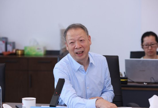 &nbsp;彭与