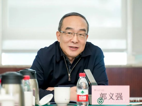 中国图书评论学会会长郭义强