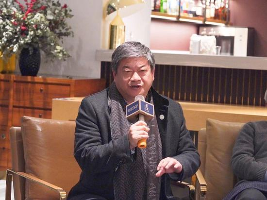 刘雪枫表示，完成这本书其实是圆自己小时候一个梦