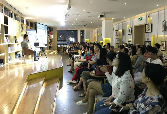 丛非从携新书《自我成长的力量》在北京言几又书店举办“你就是自己的归属”读者见面会