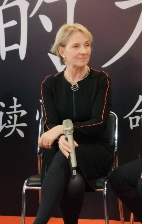 朱莉娅·塞缪尔从业悲伤心理治疗25年
