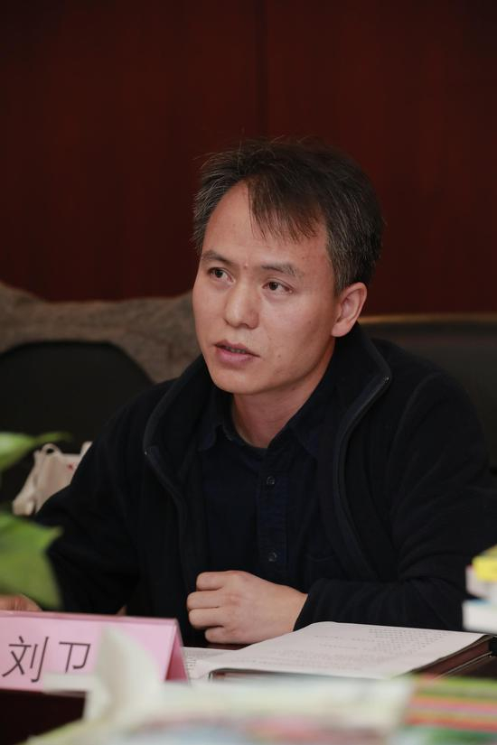 北京少年儿童出版社副总编辑刘卫弘发言