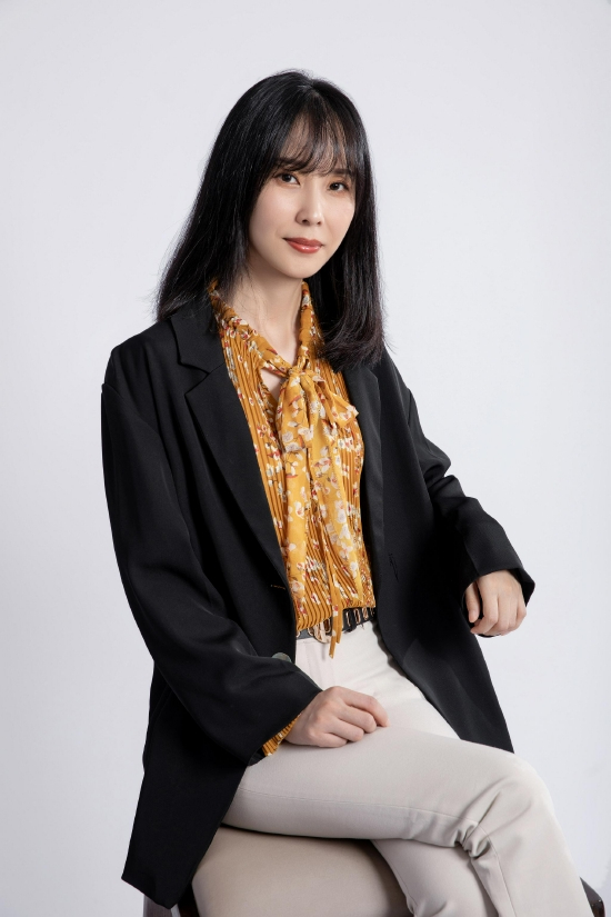 现代言情类网络文学白金作家囧囧有妖