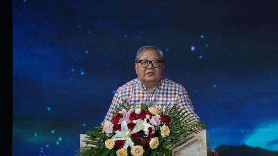 全国人大常委会委员、第九届中国作协副主席、著名诗人吉狄马加致辞(主办方供图)