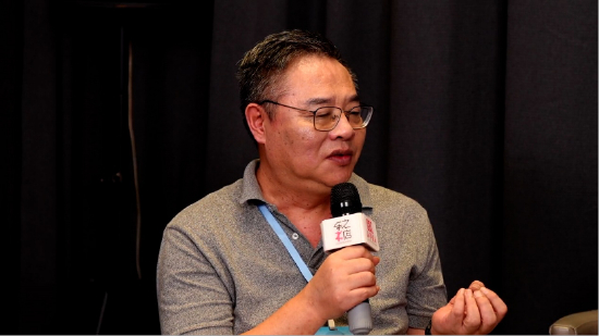 路旦俊老师解读《魔戒》中的英国小说传统