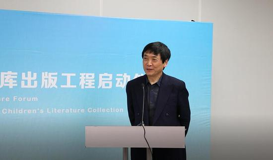 曹文轩教授致辞