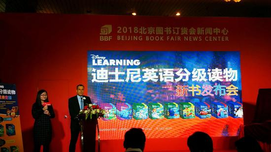迪士尼英语教学运营高级经理Simon Harrold先生发言