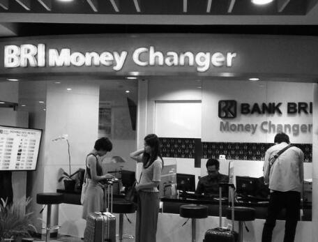 换汇曾是出国旅游必不可少的环节