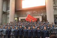 武汉挺住!解放军来了!