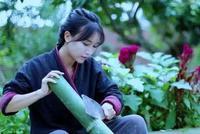 “刀片”风波未过又现假冒月饼礼盒 李子柒官微打假