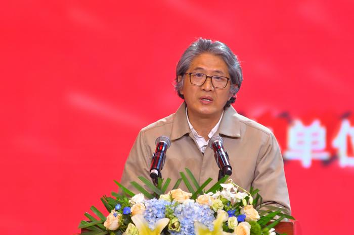 中国书法家协会分党组副书记 秘书长郑晓华发言