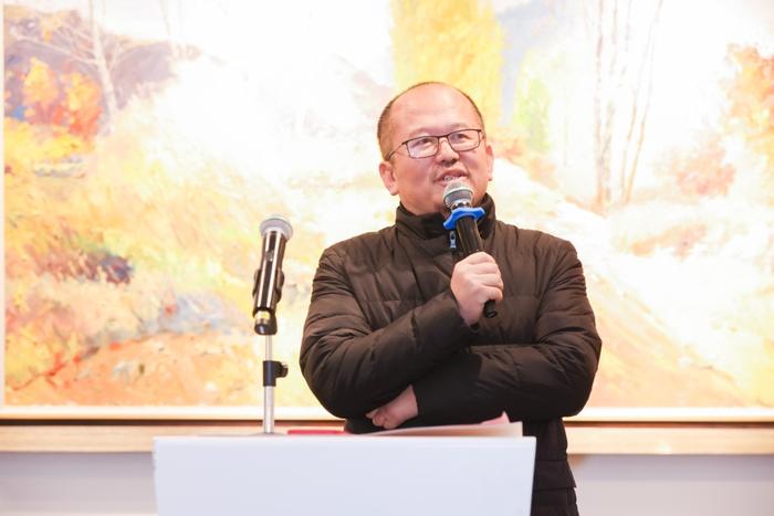 国际著名艺术家、渡渡美术馆和渡渡画廊创办人 刘若望先生