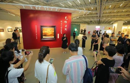 2018年9月，中国嘉德秋拍北京预展现场 图片来源：视觉中国