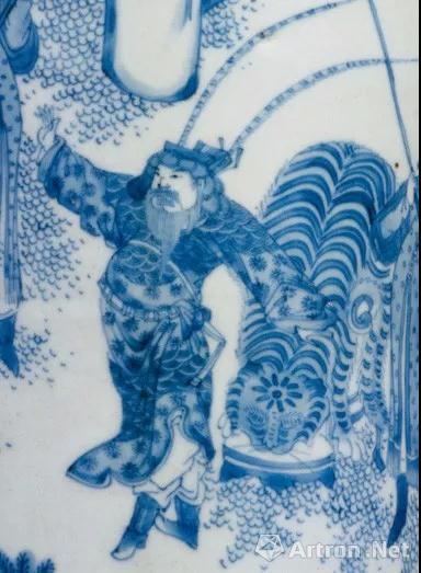 筒瓶上描绘的成吉思汗