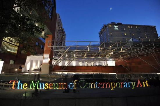 洛杉矶当代艺术博物馆（LA MoCA）的正门。图片：Image courtesy of MOCA
