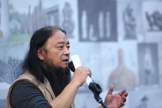 杭州市雕塑院院长、本次展览策展人 林岗院长开幕致词