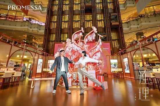中国爵士舞天后王润与爱侣演绎‘同心共舞’