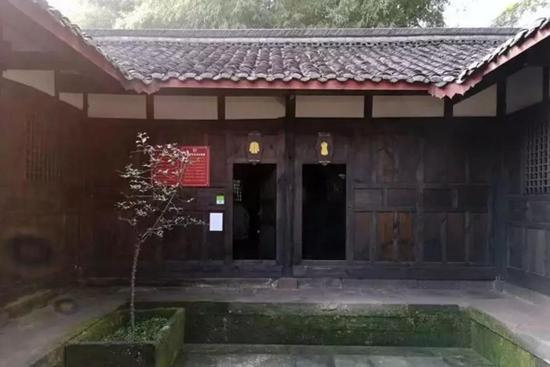 马修•比安&nbsp; 唱一首歌&nbsp; 声音作品：CD循环播放 2000