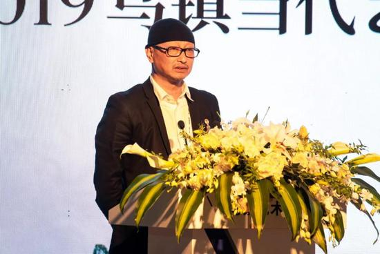 主策展人冯博一在开幕式上发言
