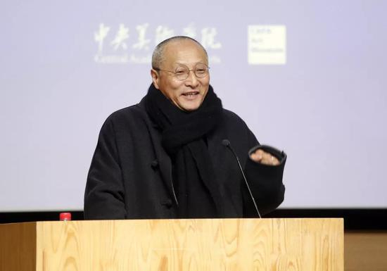中国雕塑学会会长曾成钢致辞