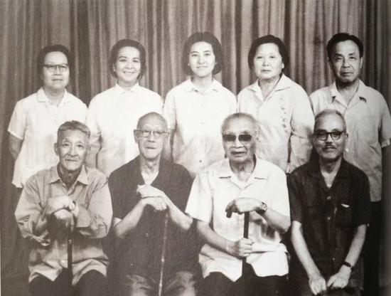 家里来的这些人，全是名人：黄君坦、刘海粟、夏承焘等