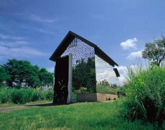 《再构筑》，行武治美，2006