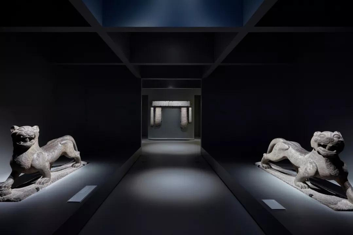 《兵马俑：永恒的卫士》展览现场，2019　维多利亚州国立美术馆。摄影：Tobias Titz