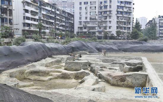 　　福感寺塔基发掘现场（6月2日摄）。 新华社记者 刘坤 摄