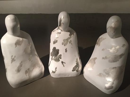 作品名称：奈何，奈何 作 者：张盟 指导教师：孙胜银